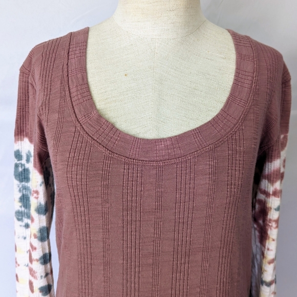 Free People Big Sur Top Long Tie Dyed Sleeves Scoop Neck Ribbed Knit Mauve L EUC - Picture 3 of 12